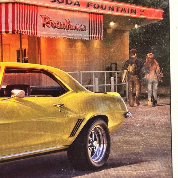 Daytona Yellow Z/28 1969 Camaro Puzzle Box - Yellow Muscle Car - 1000 pieces - Picture 6 of 7